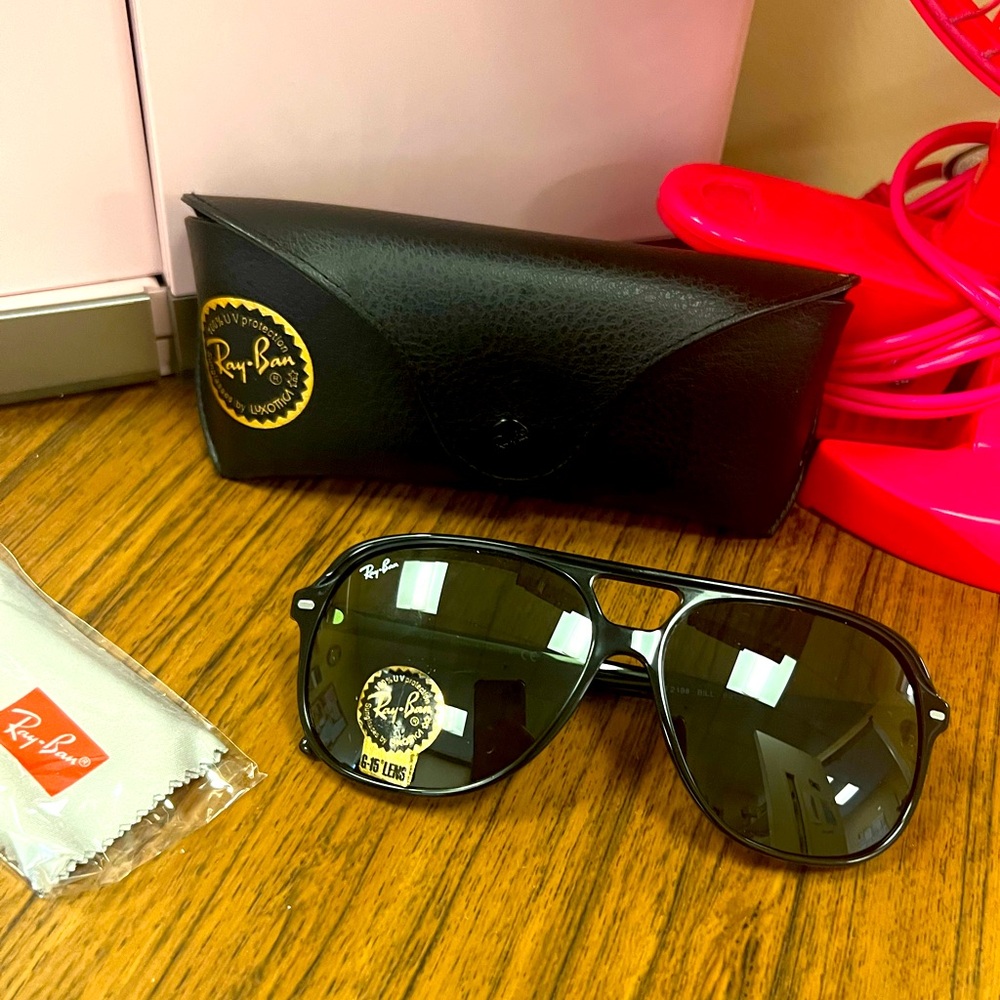 Black Rayban brand new